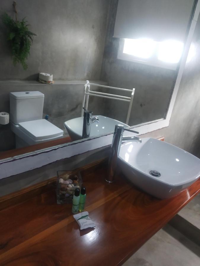 Acacia Inn Guesthouse Мапуто Екстериор снимка