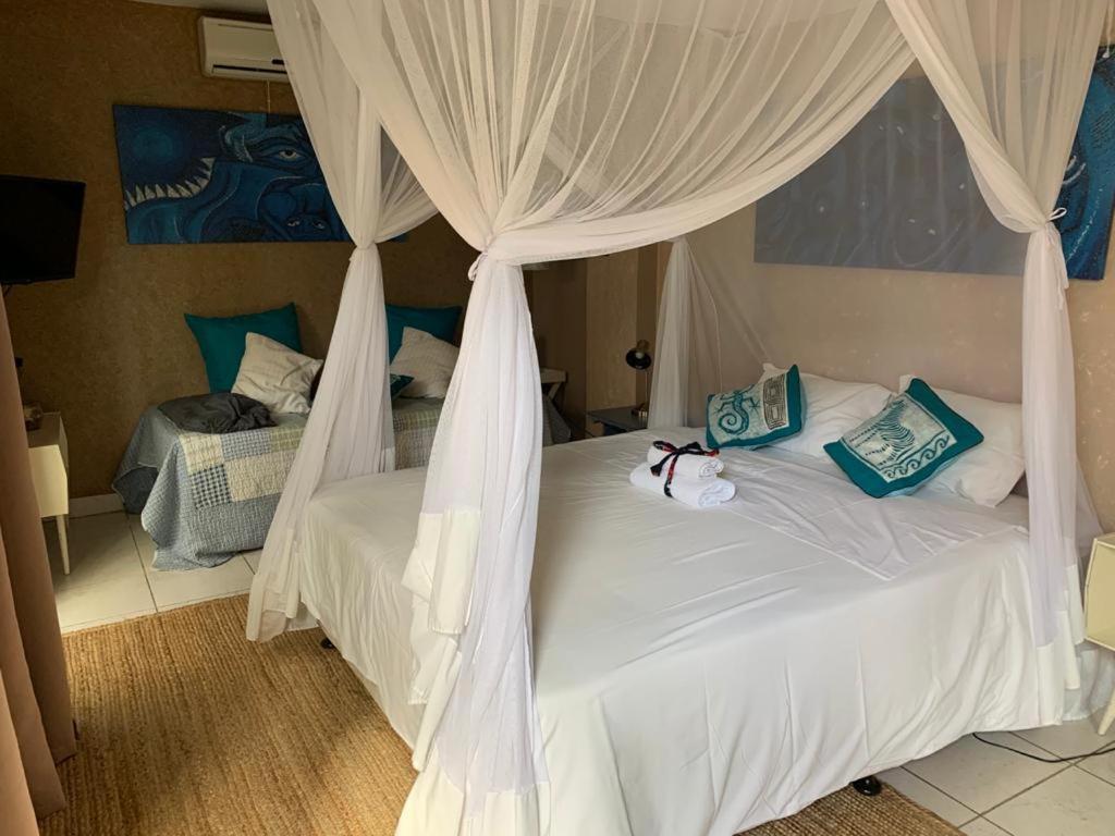 Acacia Inn Guesthouse Мапуто Екстериор снимка