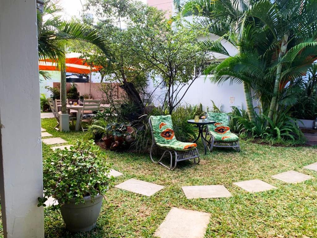 Acacia Inn Guesthouse Мапуто Екстериор снимка